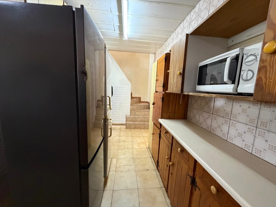 5 Bedroom Property for Sale in Belhar Western Cape